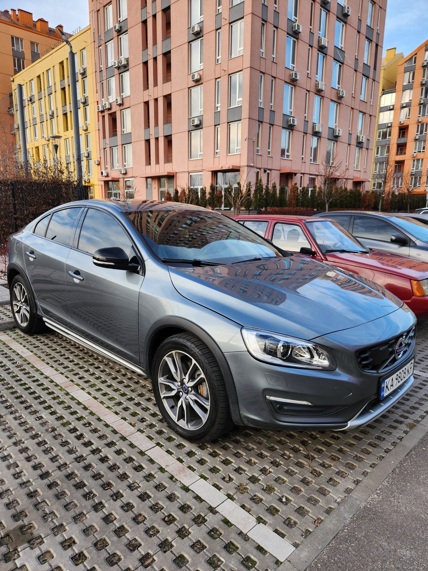 Продам Volvo S60 Cross Country