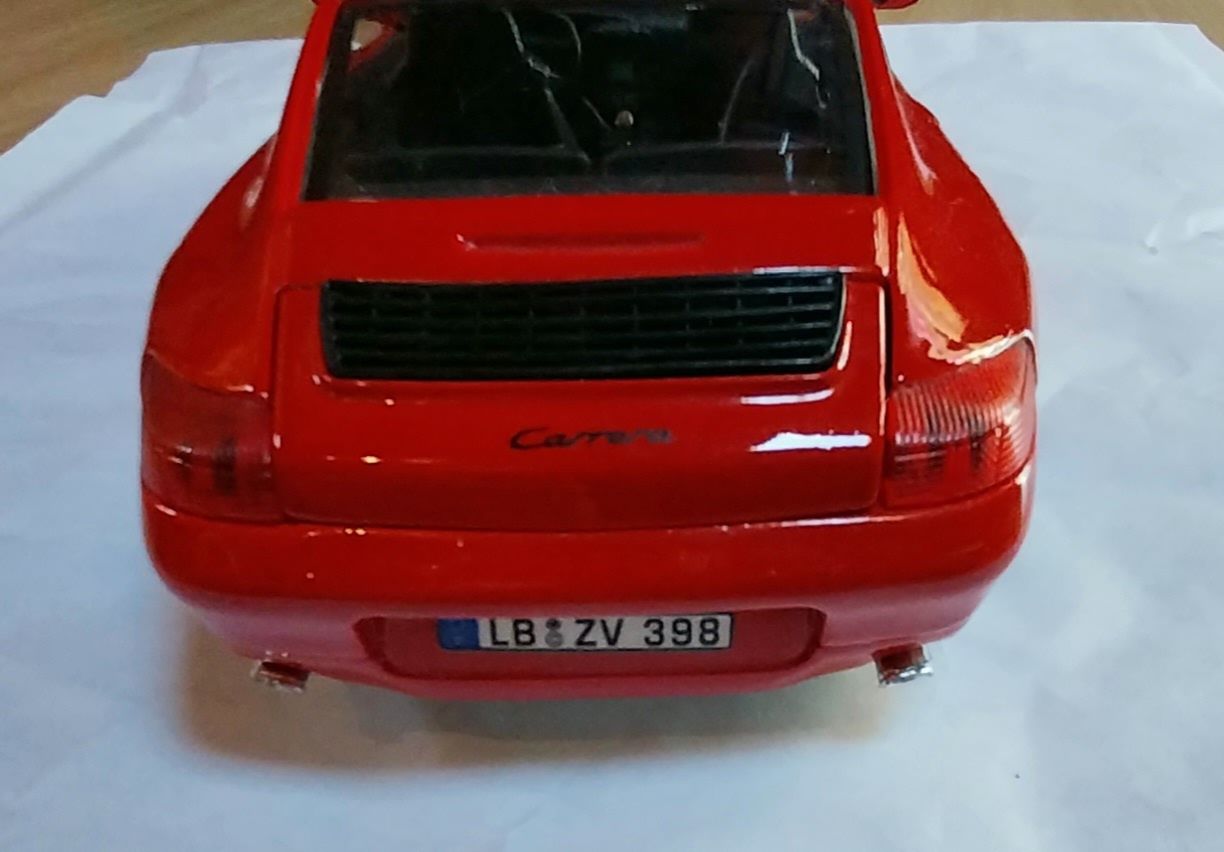 Miniatura da Burago Porsche Carrera escala 1/24