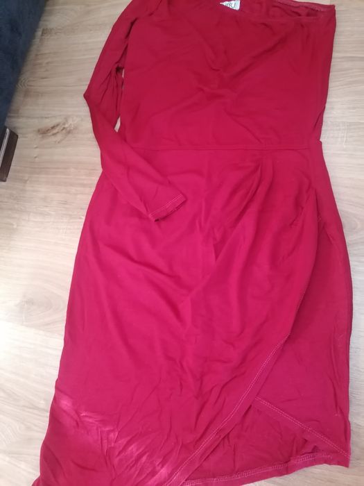 Sukienka asymetryczna Bordo Na jedno ramię