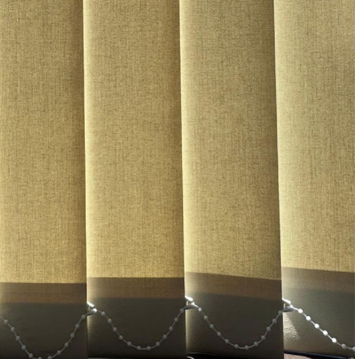 gmaw.Flat estories e persianas