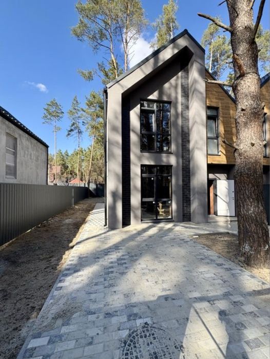 Бучанський парк! Таун за суперціною! Велика ділянка!