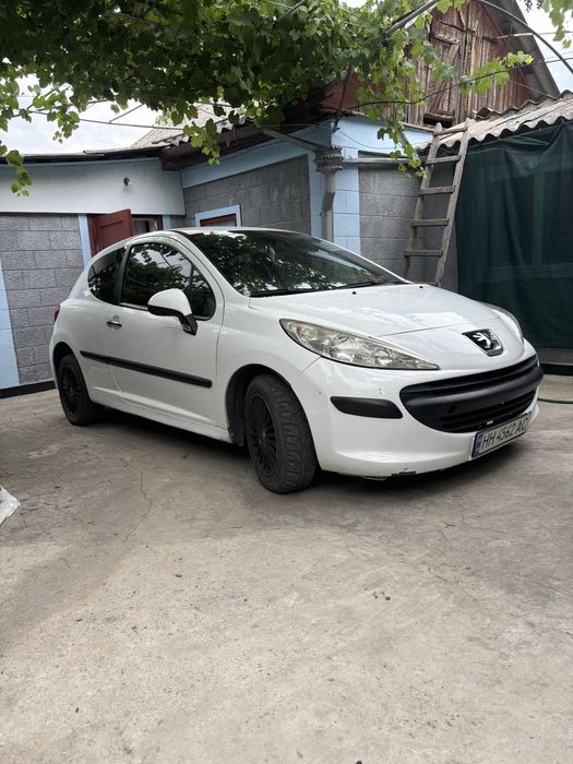 Peugeot 207/2008 року