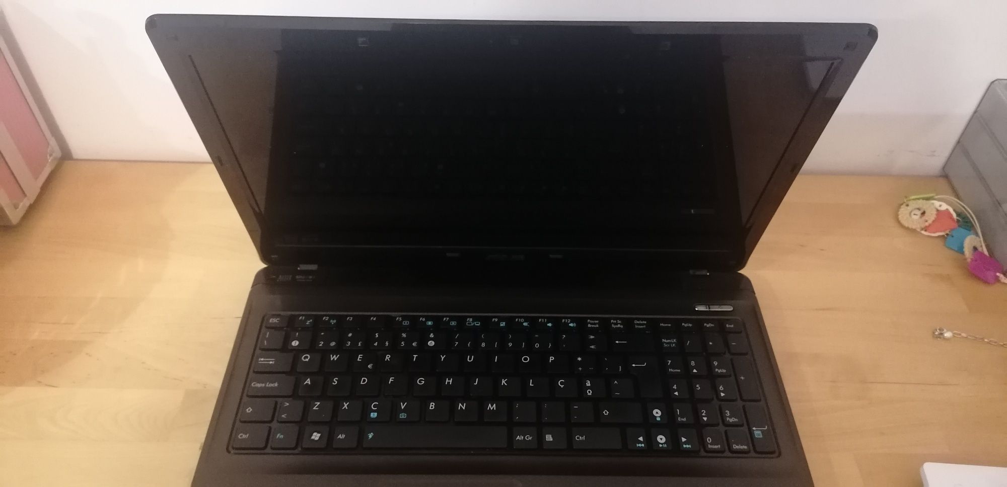 Portatil Asus X52J