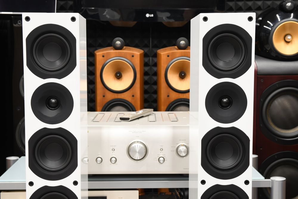 Kolumny Głośnikowe podłogowe stereo System Audio SA Saxo 50 białe