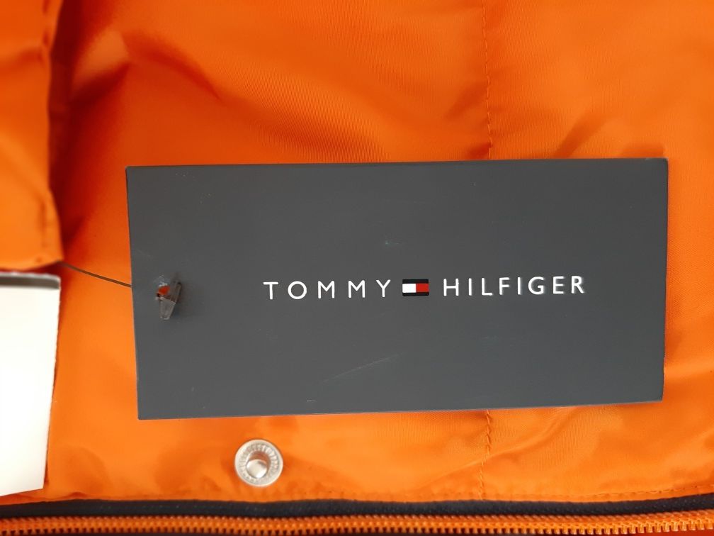 Tommy Hilfiger куртка жіноча