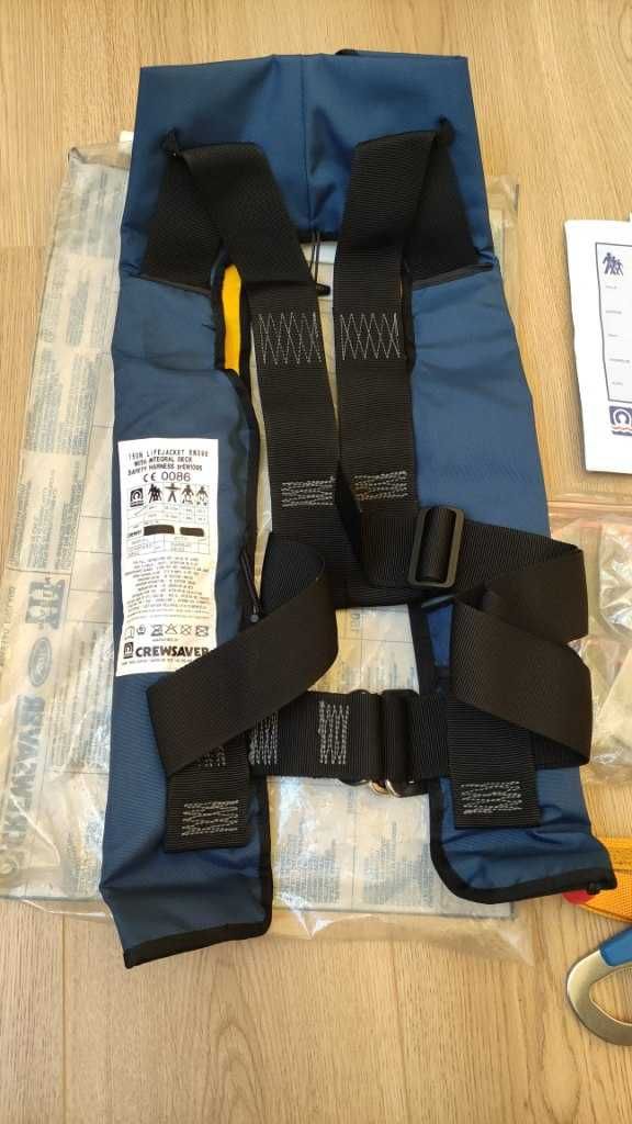 NOWA Pneumatyczna kamizelka ratunkowa Crewsaver Cerwfit 150 N