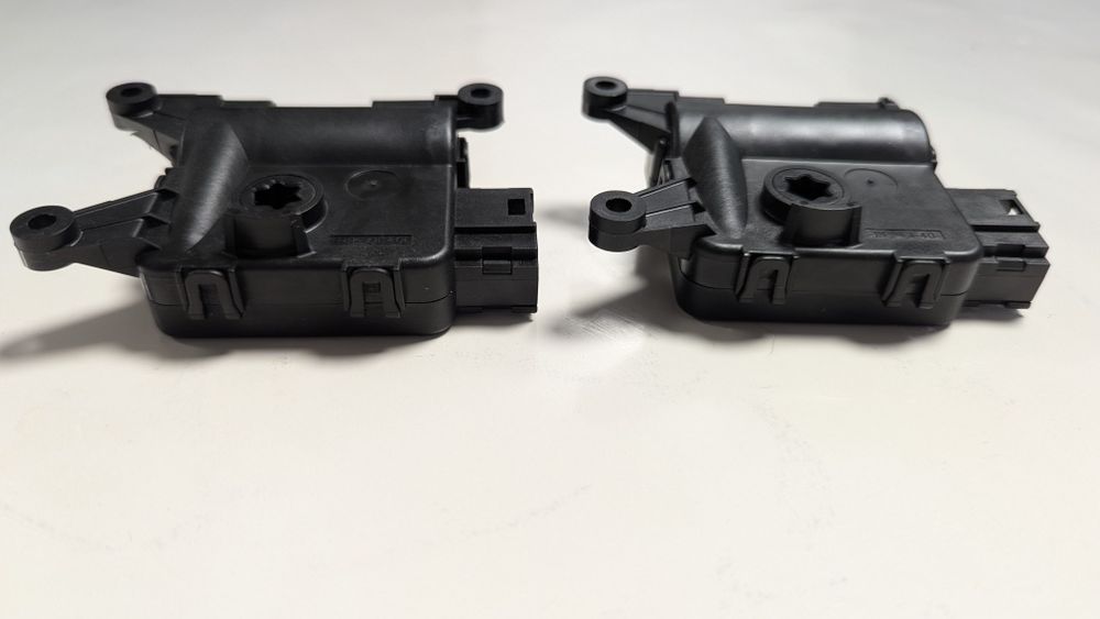 Сервопривод заслонок клімату Volkswagen Passat b7 561.907.511.A