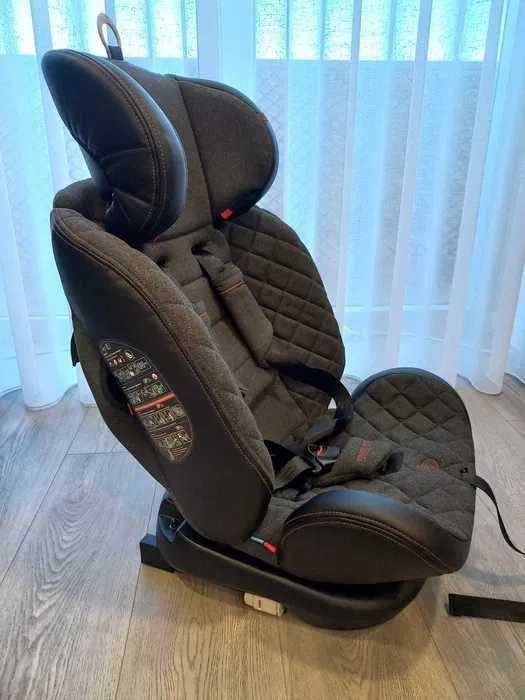 cadeira auto giratória universal  até 0-36 kg com sistema Isofix