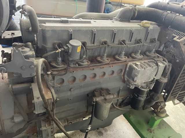 Gerador 150KWA motor Deutz 6 cilindros