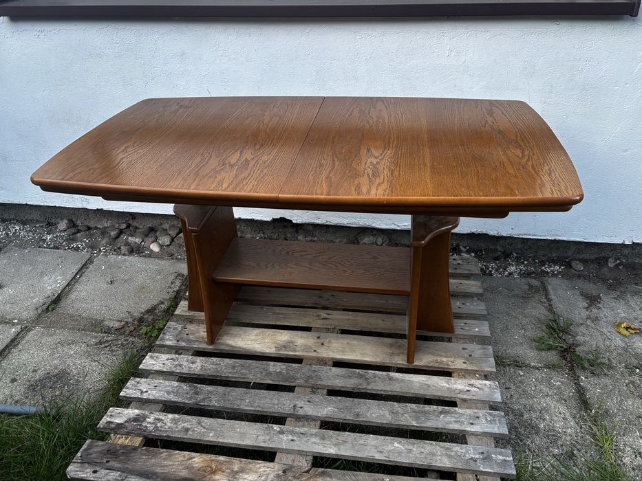 Stół rozkładany z regulacją wysokości - solidny