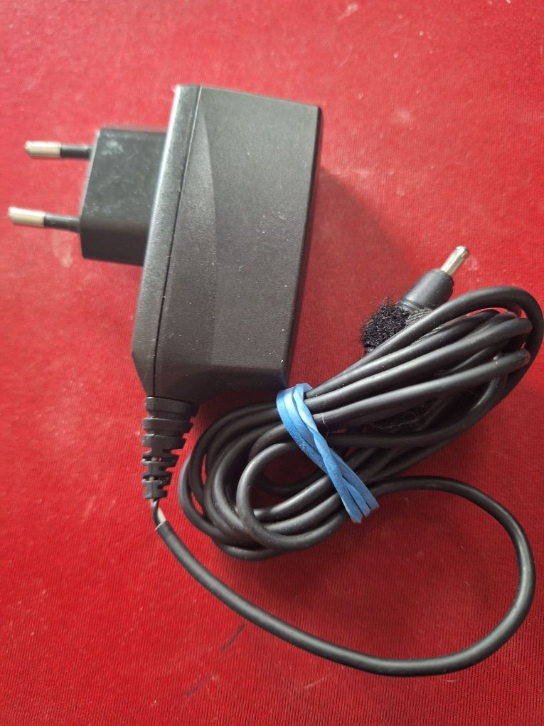 Zasilacz ładowarka Nokia 5,7V 800mA wtyk 3,2mm