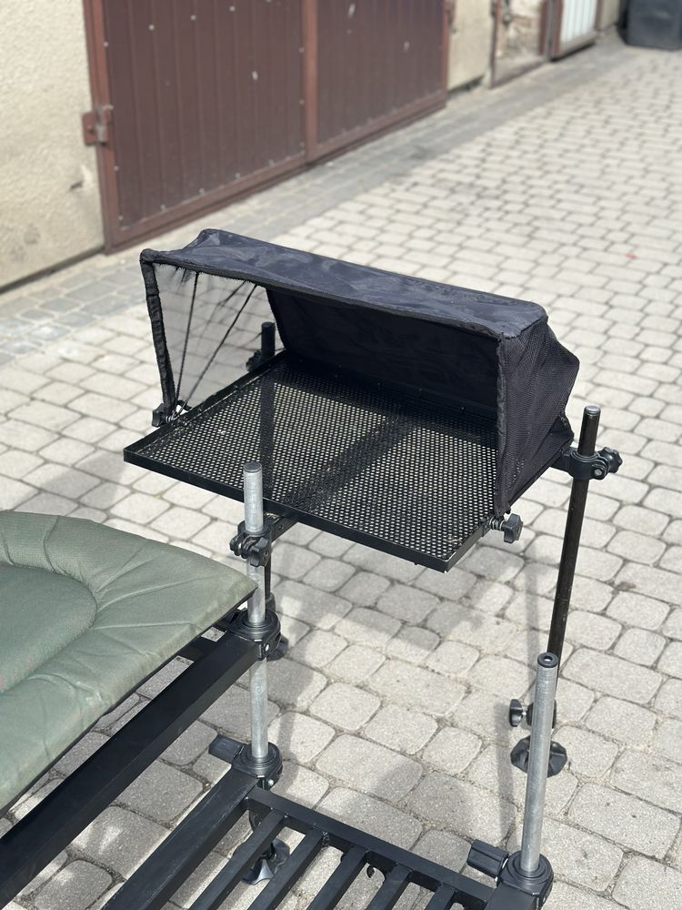 Fotel CUZO F3 z podestem + półka boczna TRAPER GST – super zestaw!