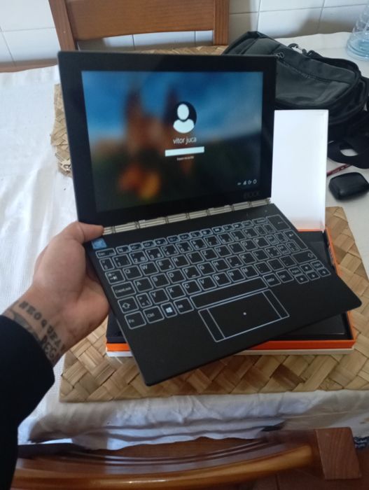 Notebook Lenovo com mesa digitalizadora