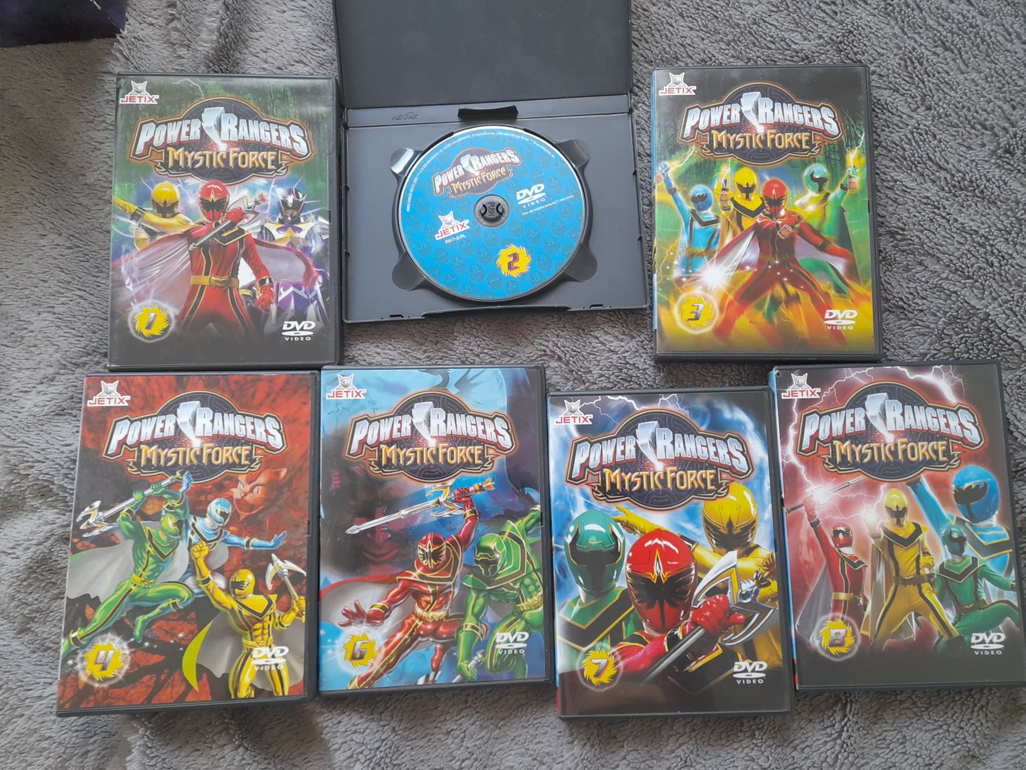 Power rangers na DVD