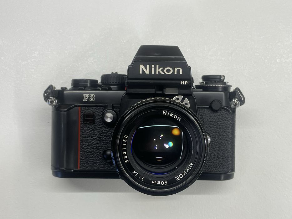 Nikon F3 та обʼєктив Nikkor 50mm 1.4 Ai-s плівковий фотоапарат