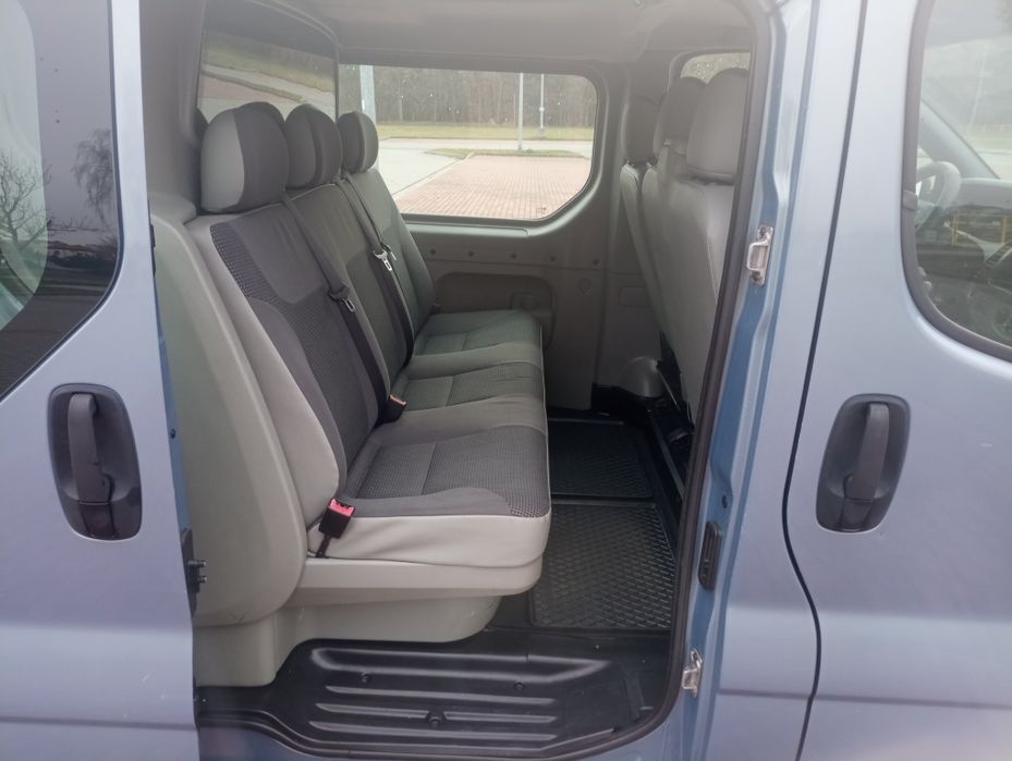 Opel Vivaro 6 osób 2.0 CDTI Long Brygadówka Klima Hak