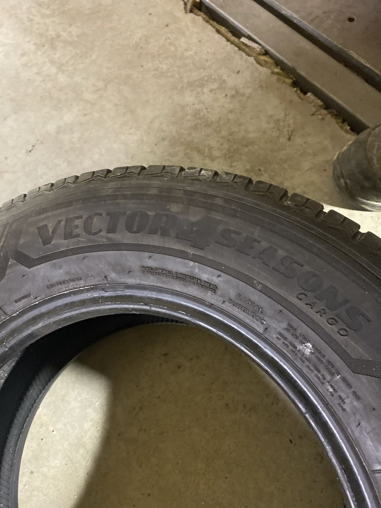 69. Opony wielosezonowe goodyear vector4seasons cargo 235/65r16c dwie