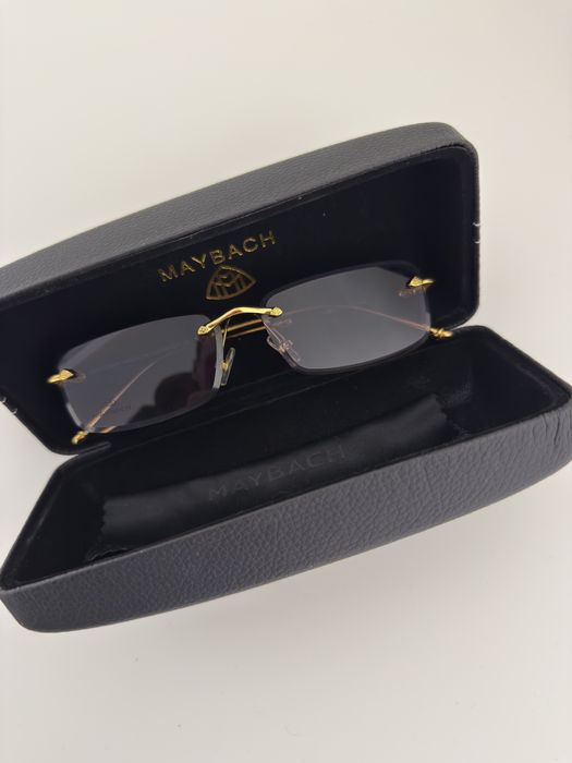 Сонцезахисні окуляри Maybach