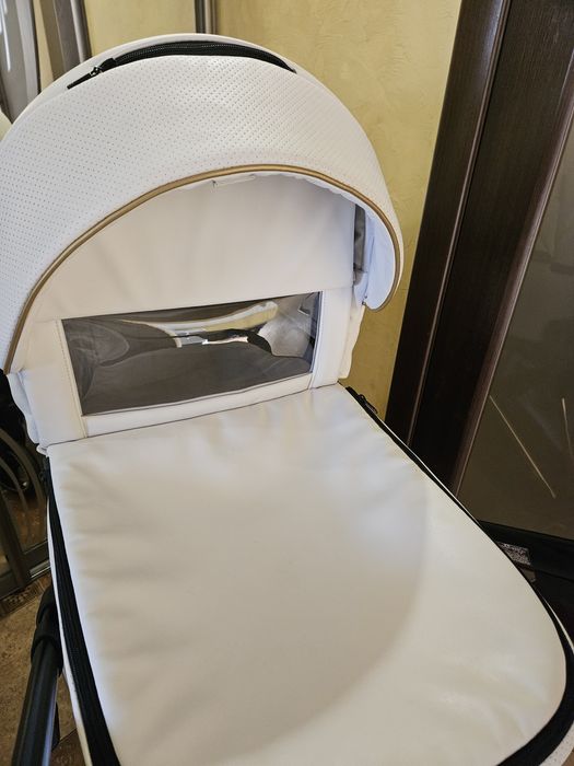 Коляска Adamex Cristiano CR-300 2 в 1