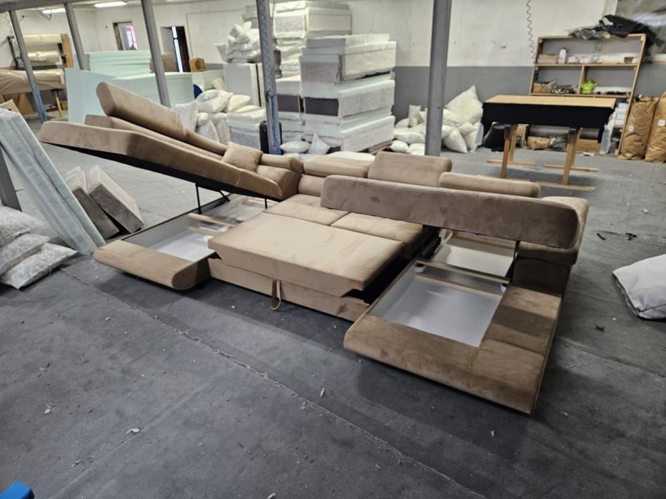 Narożnik U z funkcją spania Regulowane zagłówki i pojemniki