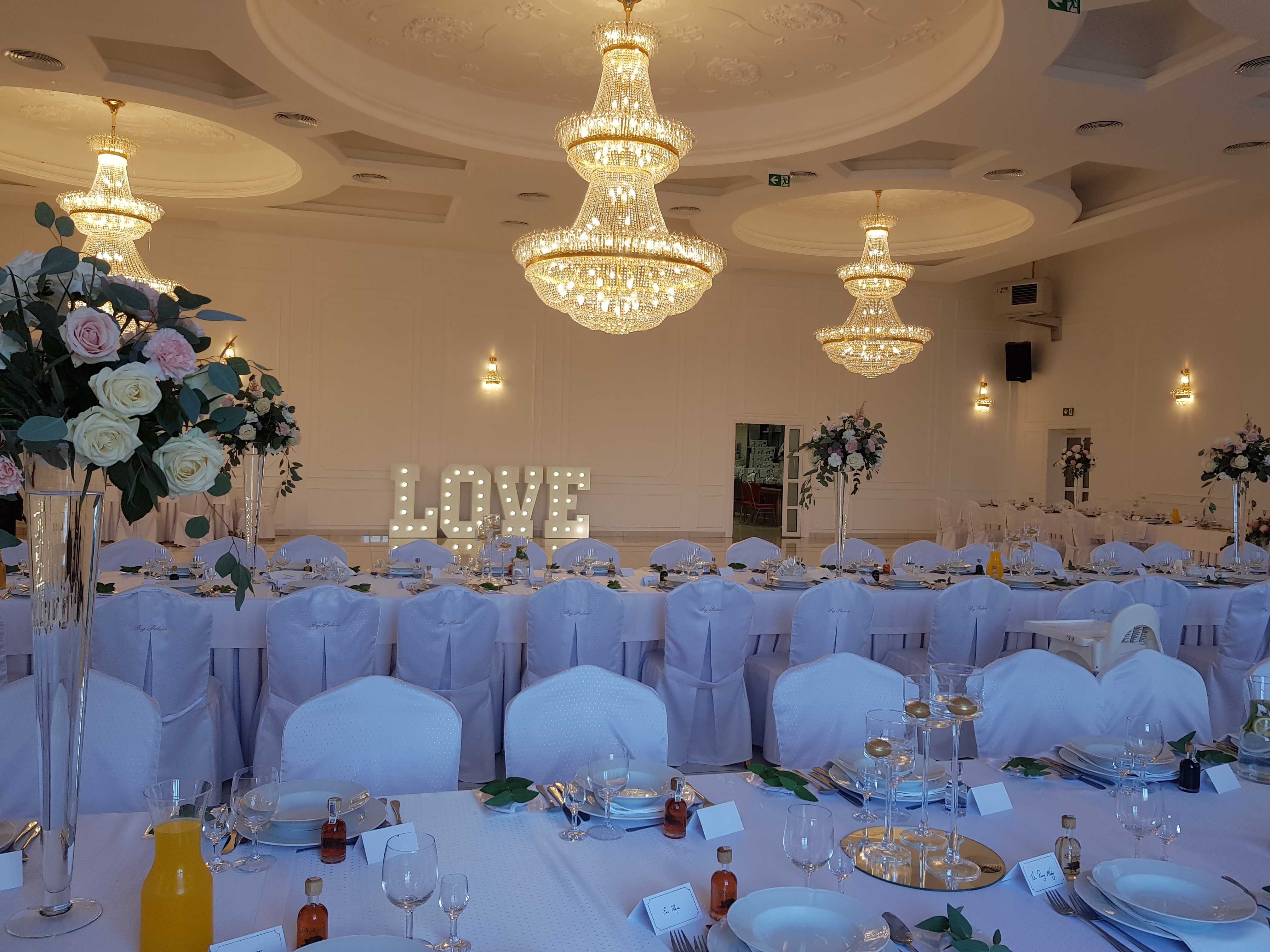 Napis LOVE podświetlany napis 3D LED ledowy ślub sesja wesele Wynajem