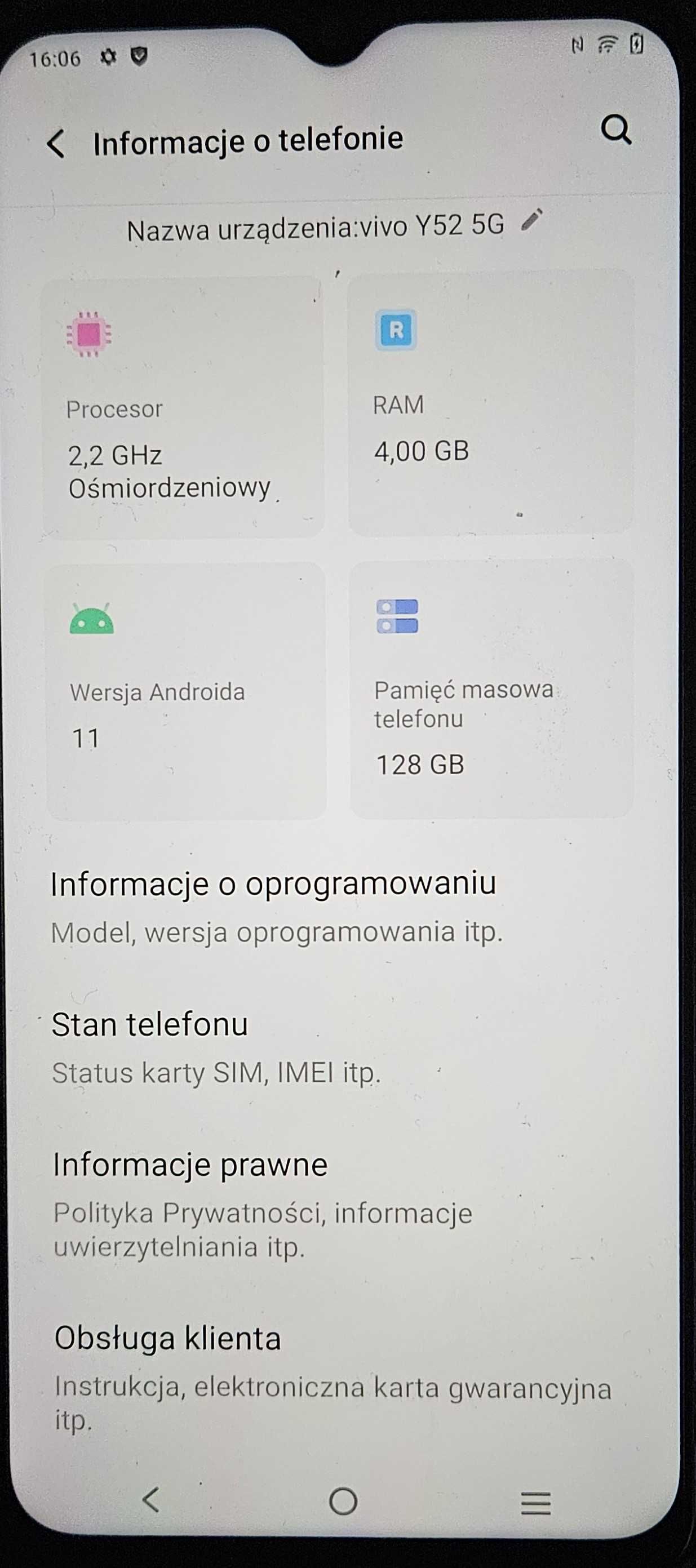 Nowy telefon 5G z dobrymi parametrami. (foto}