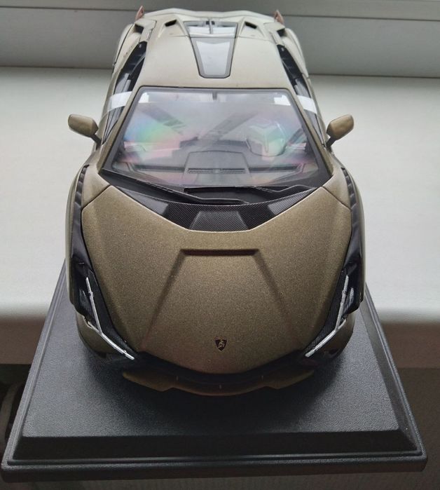 Maisto Lamborghini SIAN FKP 37