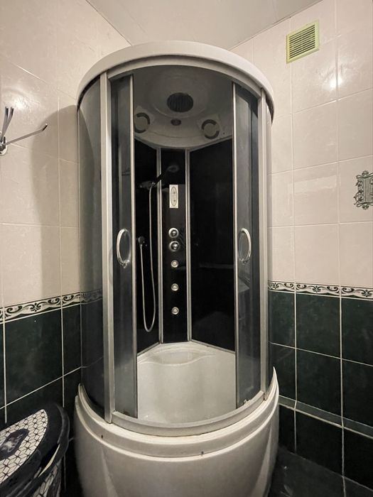 Оренда 2-кімнатної квартири з лічильником на тепло в Дніпровському рн