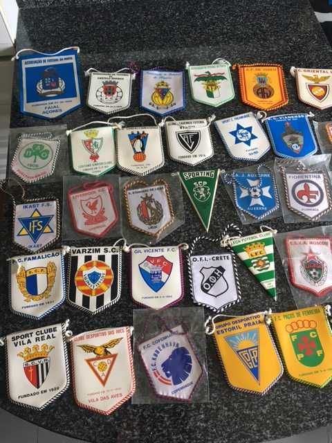 Lote Raro de Galhardetes de Futebol – Vintage e Modernos