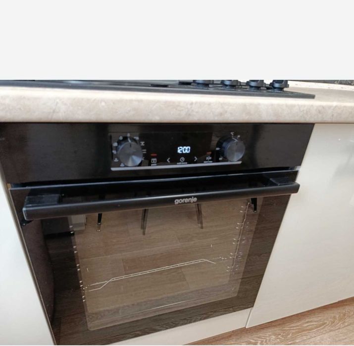 Продам 2х кв ремонтом газовый дом  ул Бочарова .