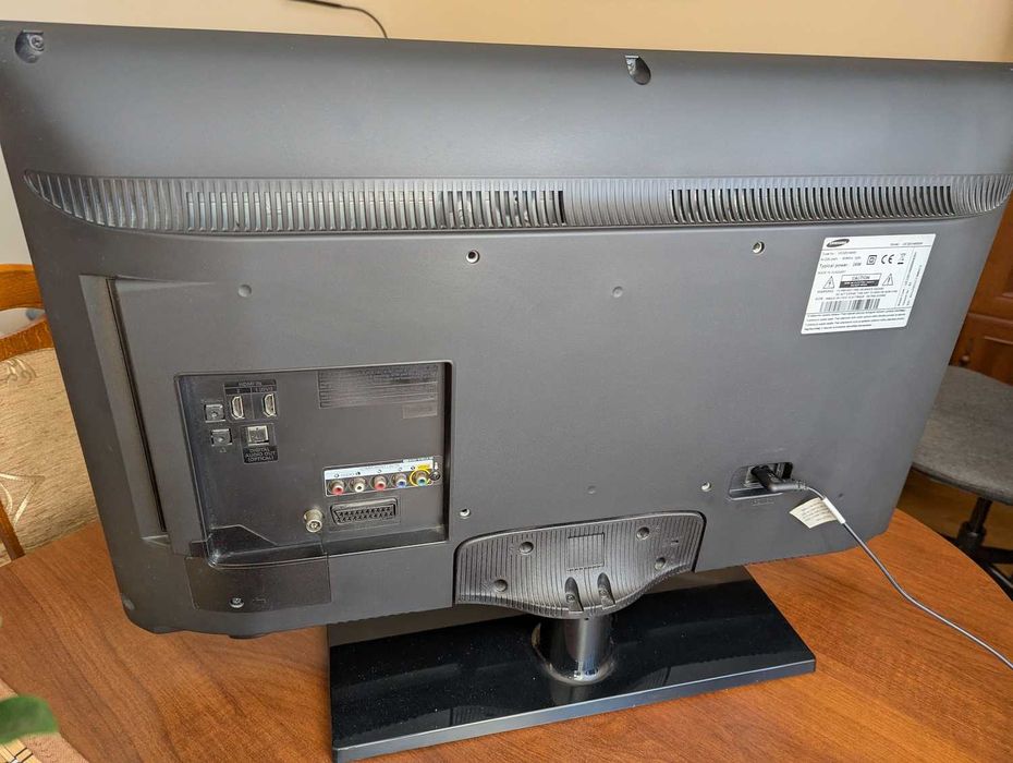 Telewizor Samsung UE32EH4000 32" Full HD