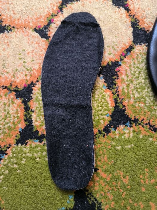 Чорні чешки 21 см.