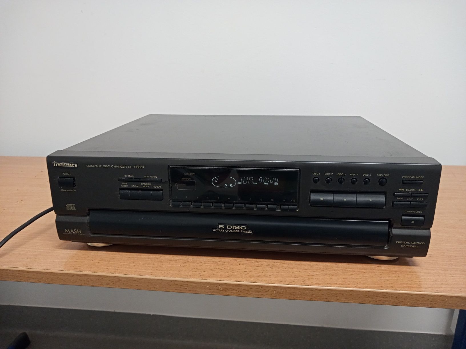 Odtwarzacz zmieniarka CD Technics SL-PD867