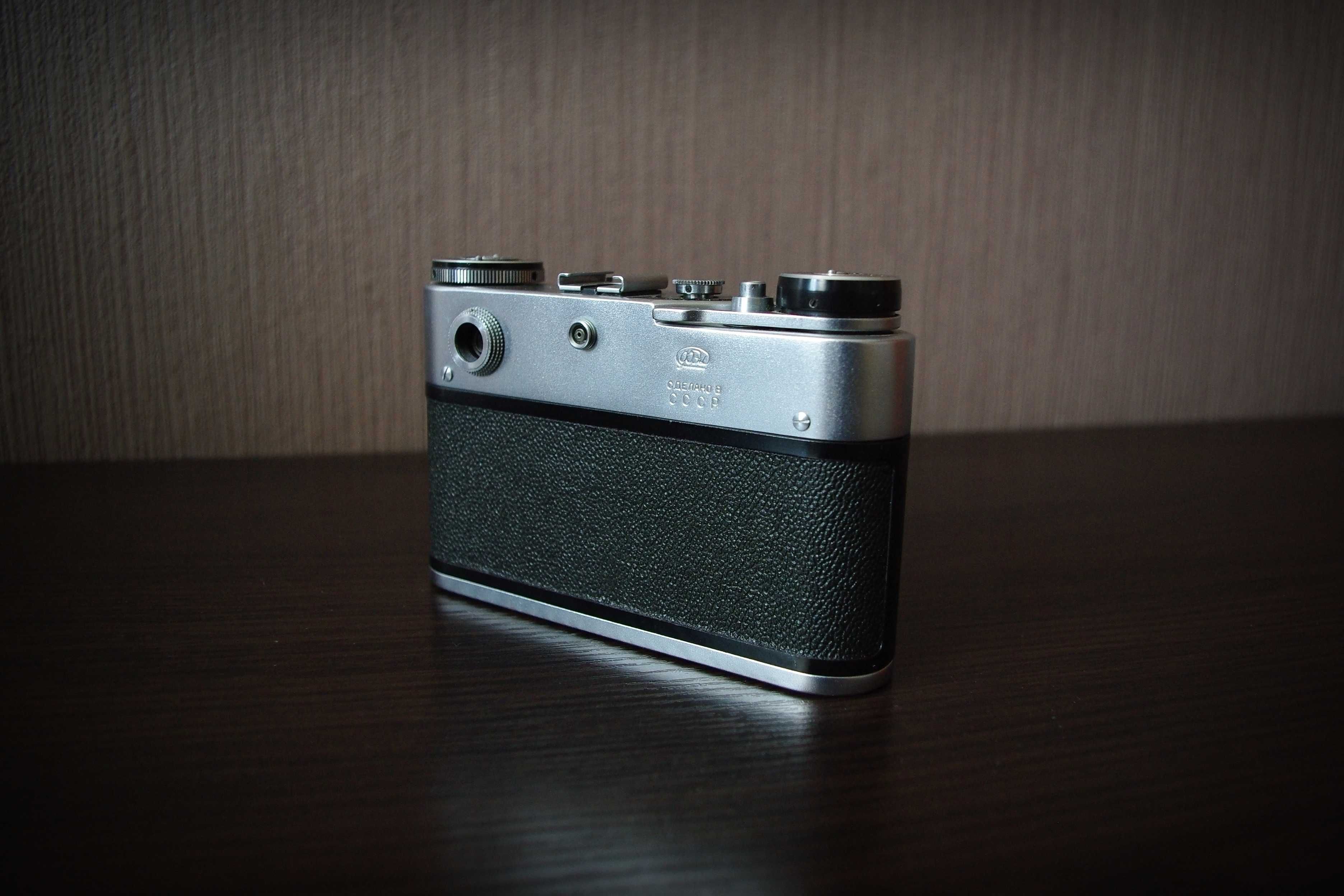 Aparat analogowy FED 5 Futerał