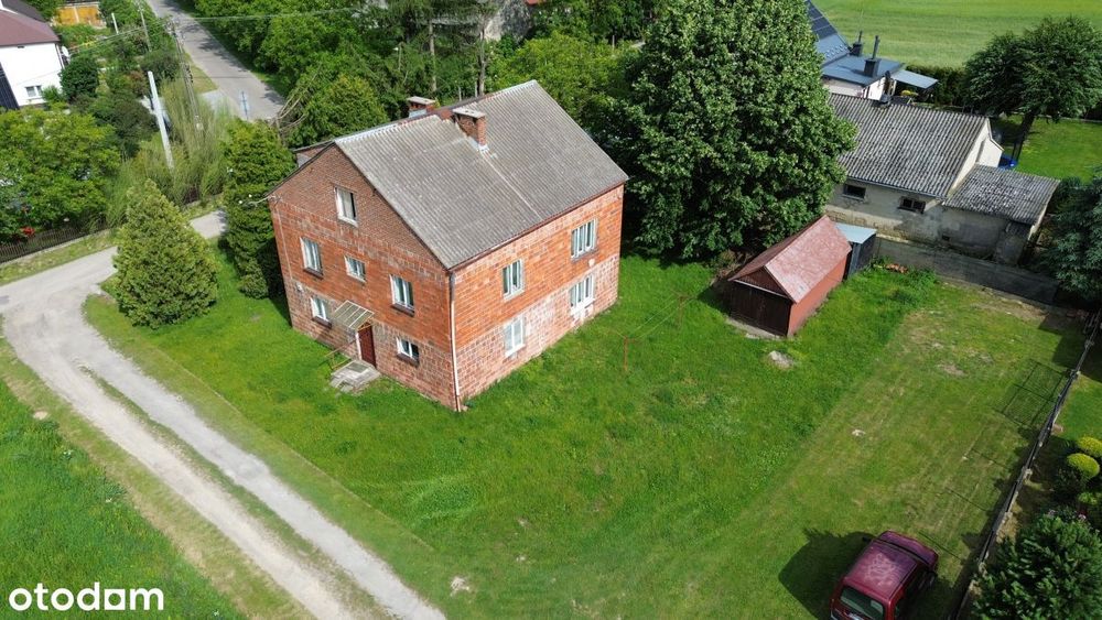 Dom W Cichej i Spokojnej Okolicy !