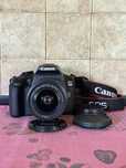 Máquina fotográfica Canon 1300d
