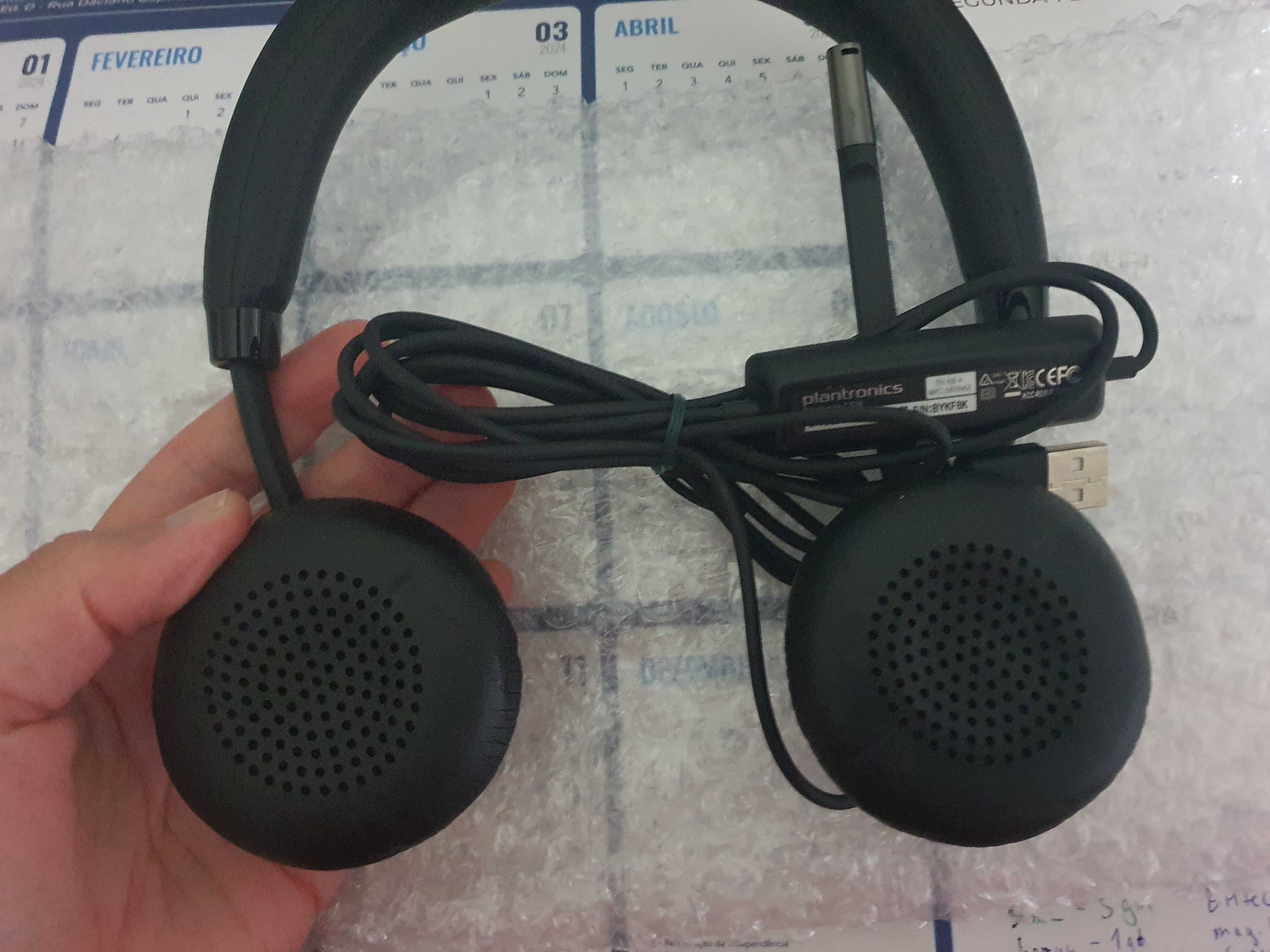 Auscultadores com microfone Plantronics Blackwire C520 profissionais