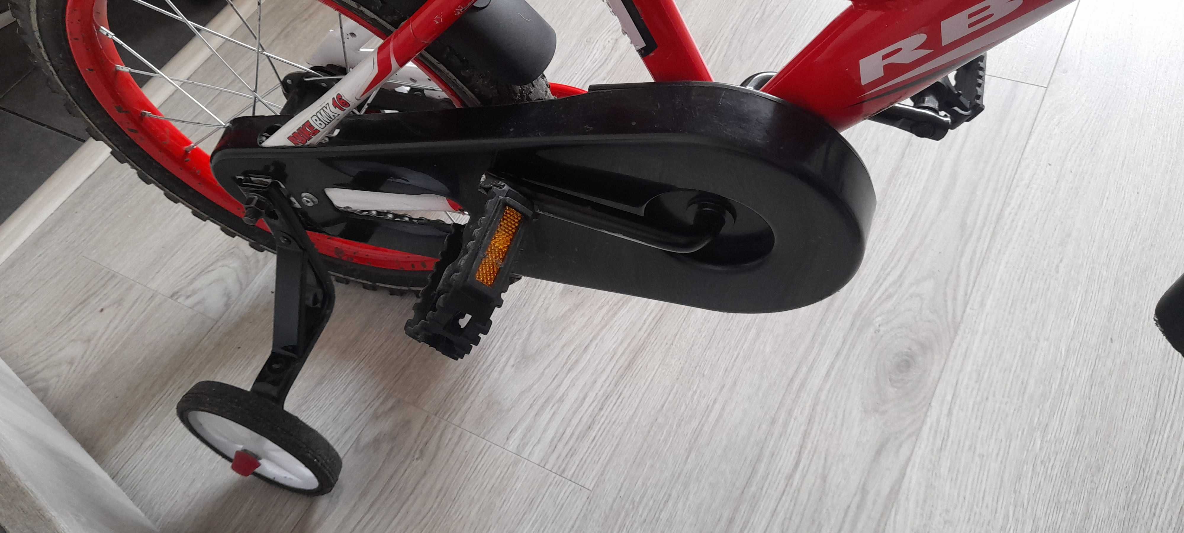 Rower dzieciecy z bocznymi kółkami s