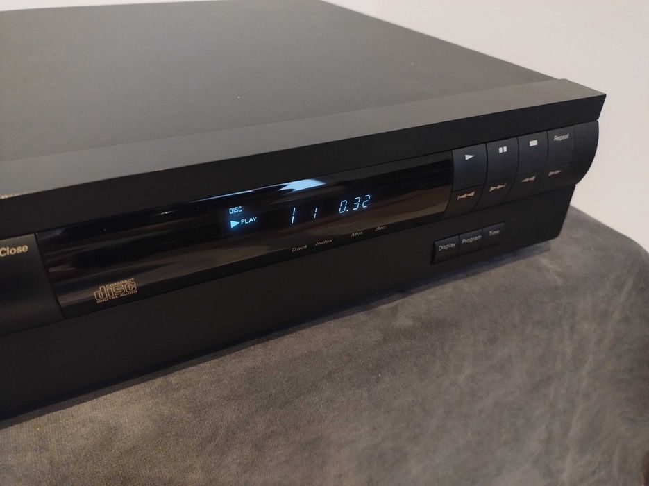 Odtwarzacz CD Harman Kardon HD7425