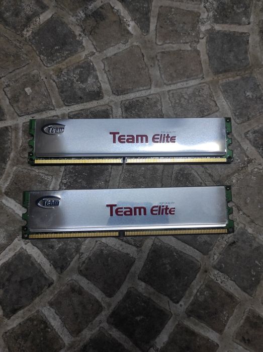 Memórias 1 GB DDR 2 800 MHz