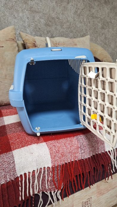 Переноска  для  тварин