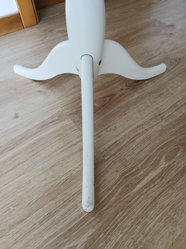 Mesa apoio em branco