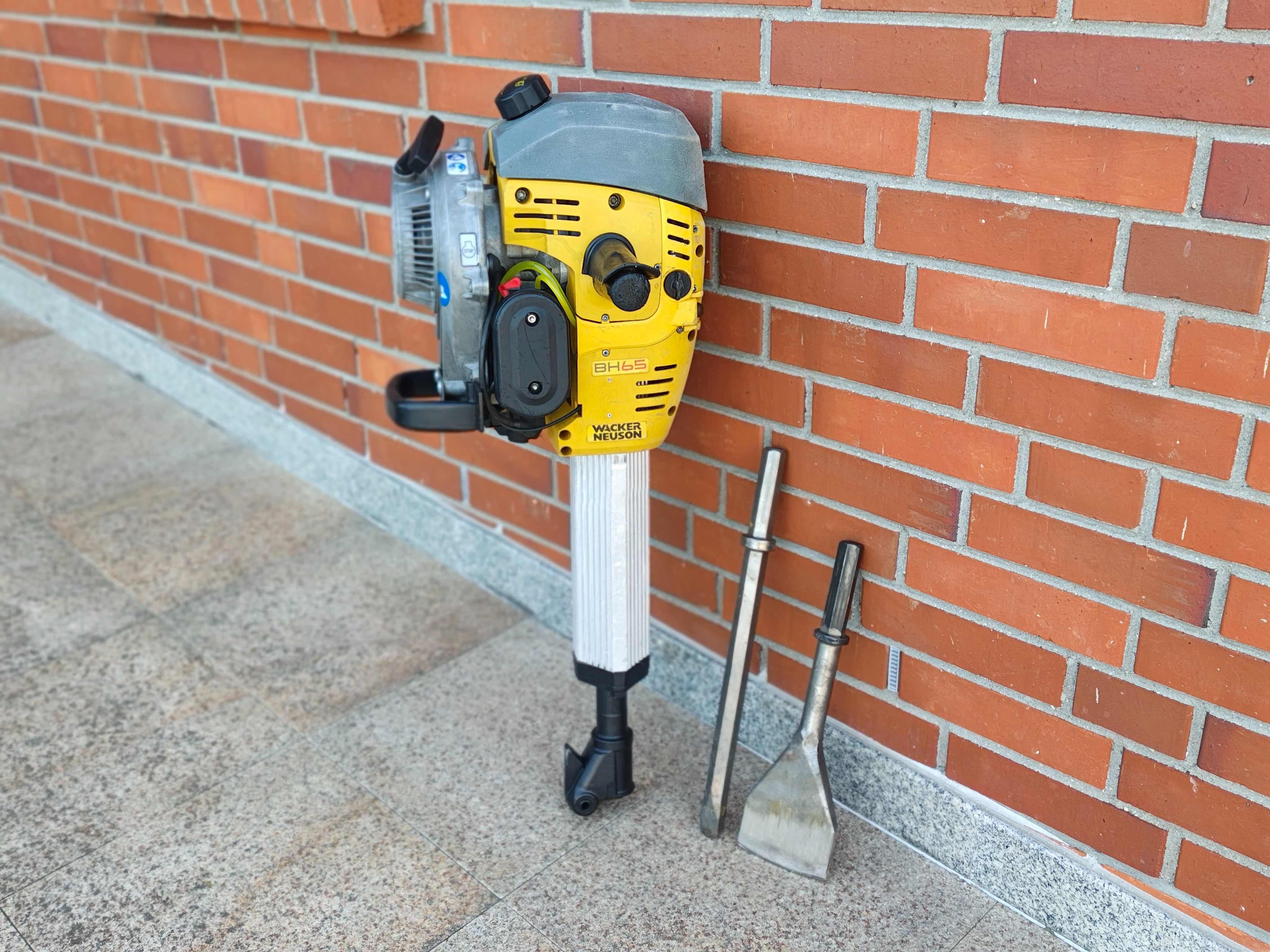 Wacker Neuson BH65 Młot Spalinowy + Osprzęt
