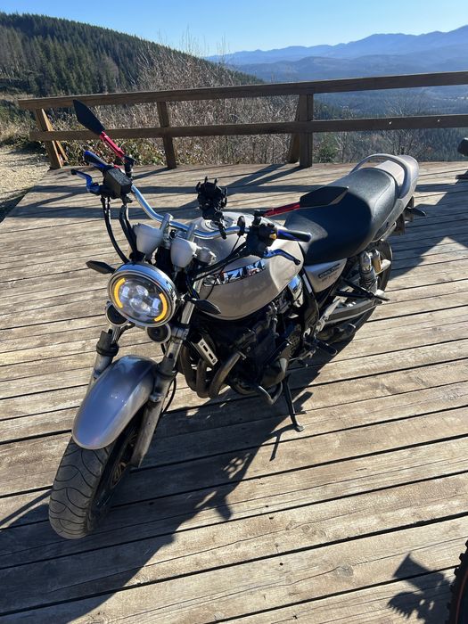Suzuki gsx 750 inazuma