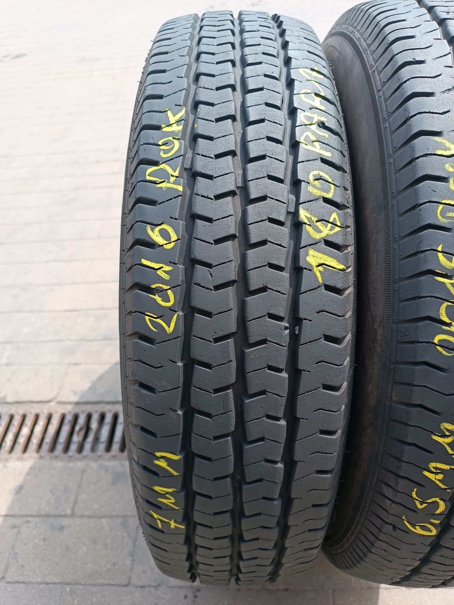 185/75R16C Ovation V-02