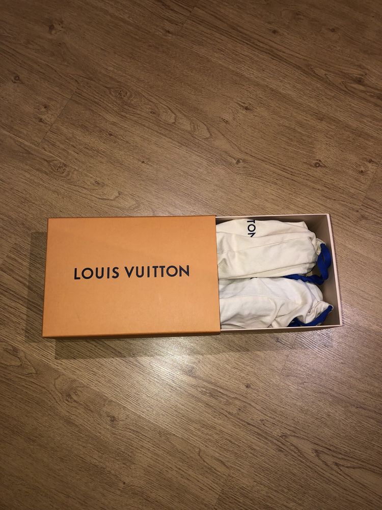 Louis Vuitton mocassins