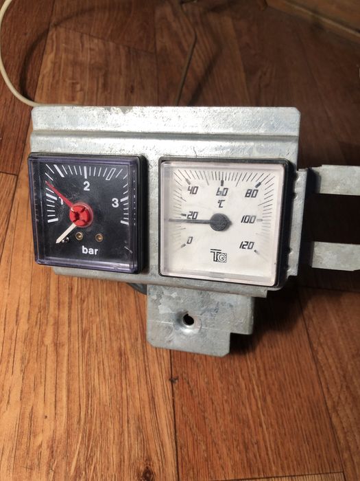 Дачики температири та тиску на Vaillant t-4