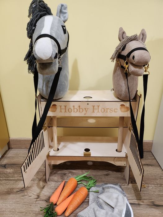 2 konie Hobby horse i stajnia