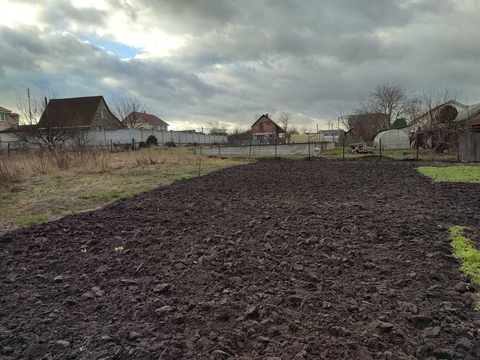 Ділянка 7,28 сот. з заїздом біля озера Гульківка.