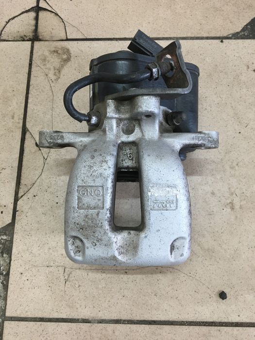 Супорт пасат B6 B7